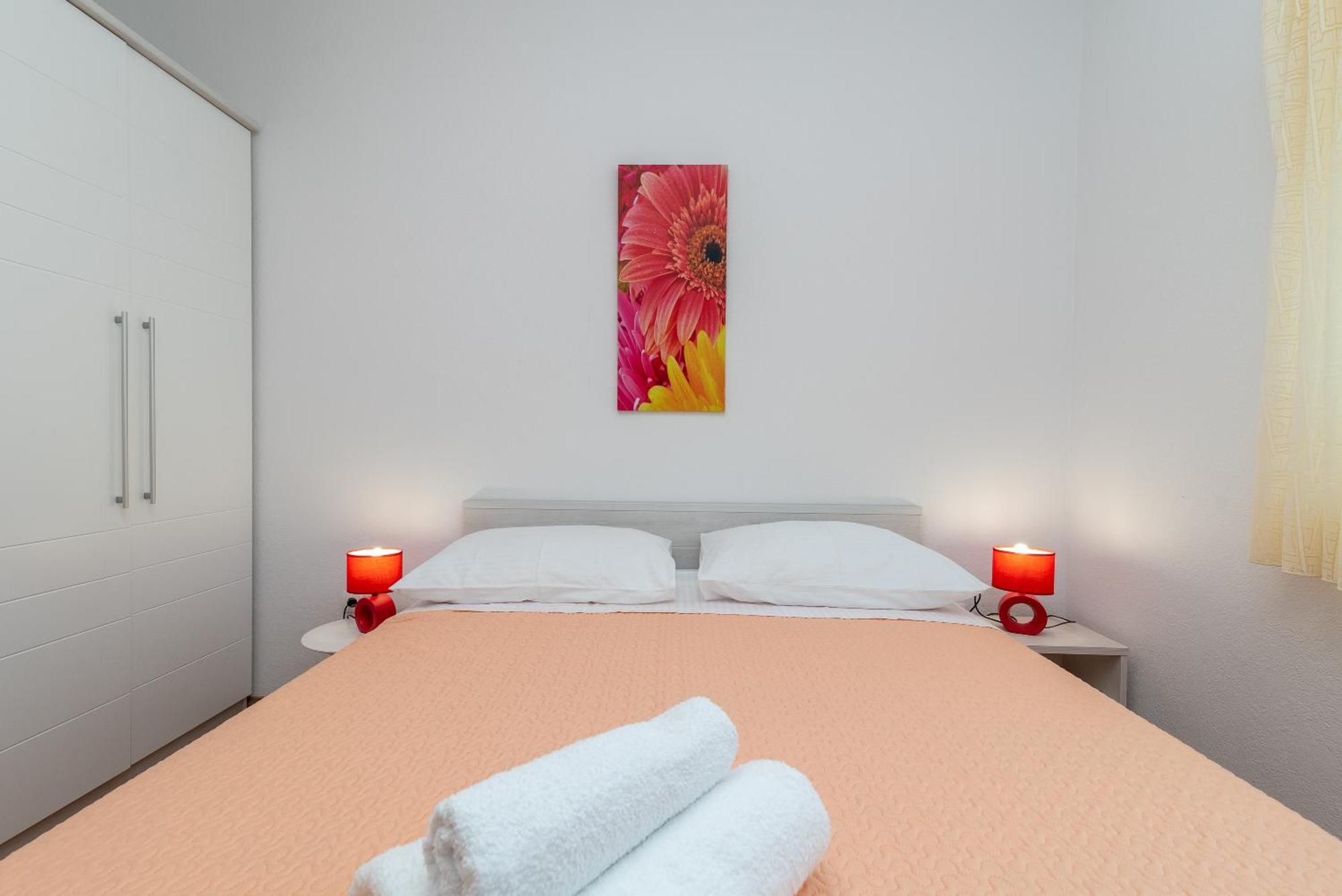 Apartments Brico - Heated Pool Trogir Buitenkant foto