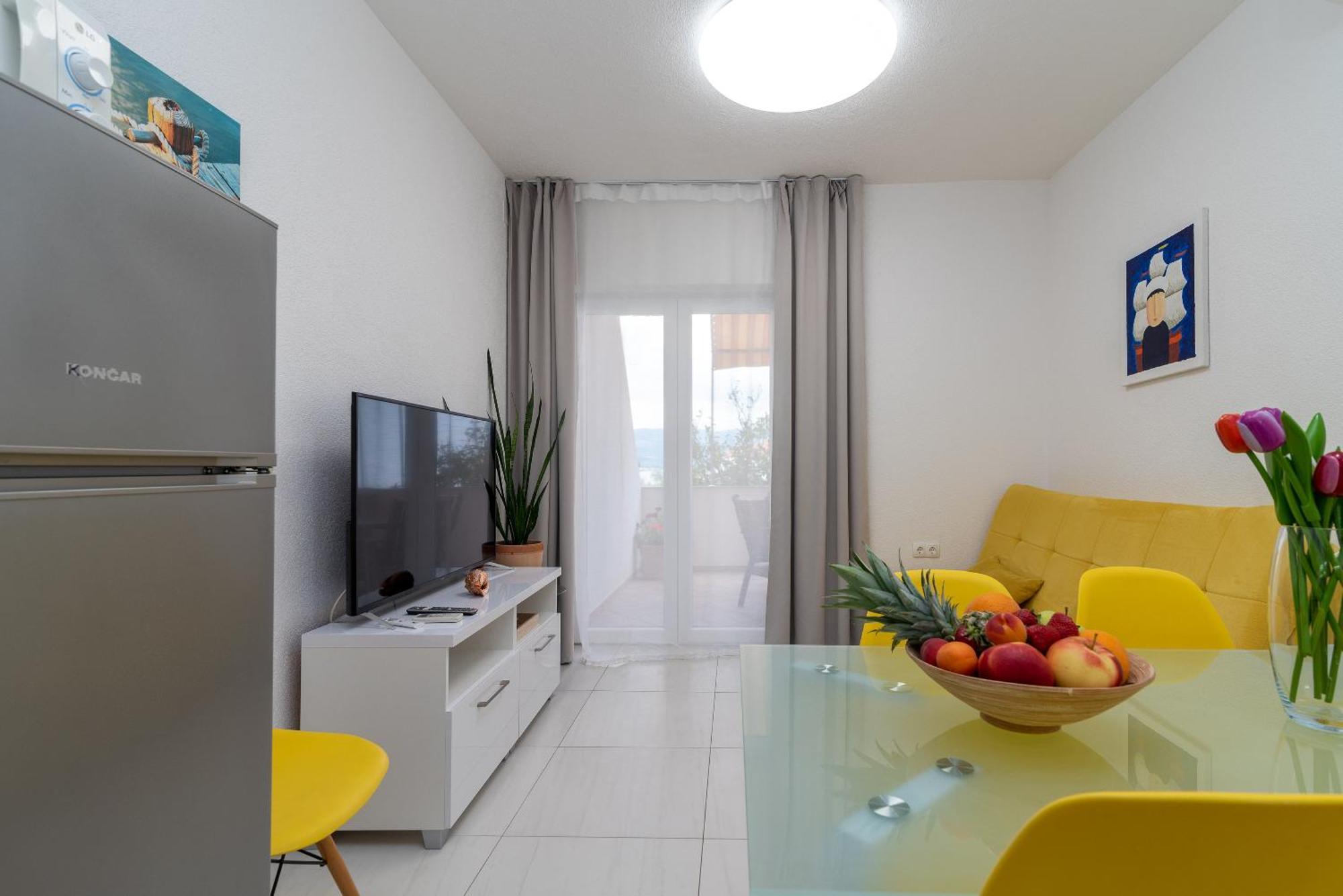 Apartments Brico - Heated Pool Trogir Buitenkant foto
