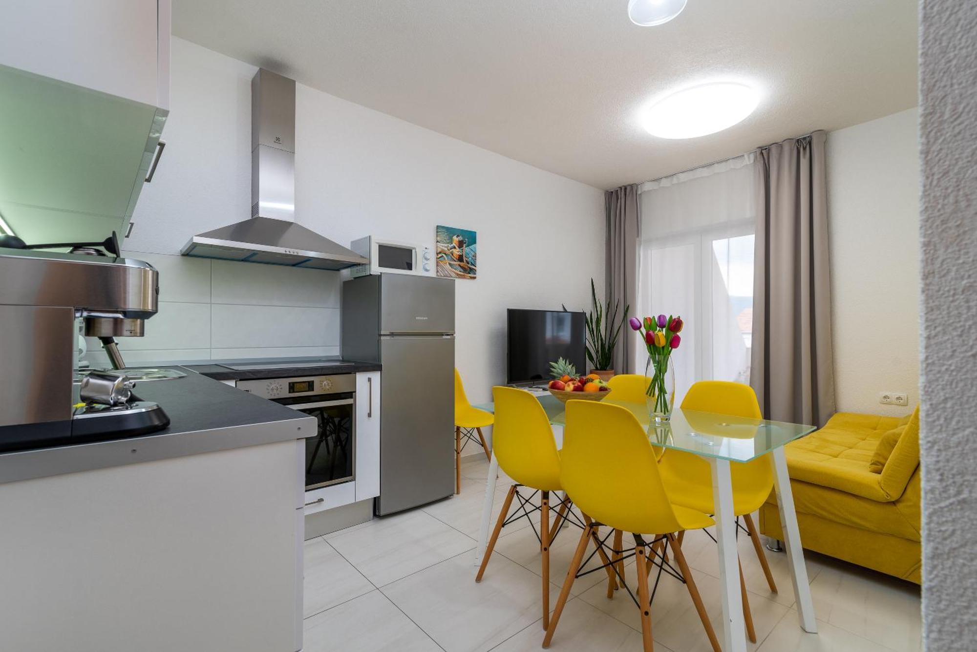 Apartments Brico - Heated Pool Trogir Buitenkant foto