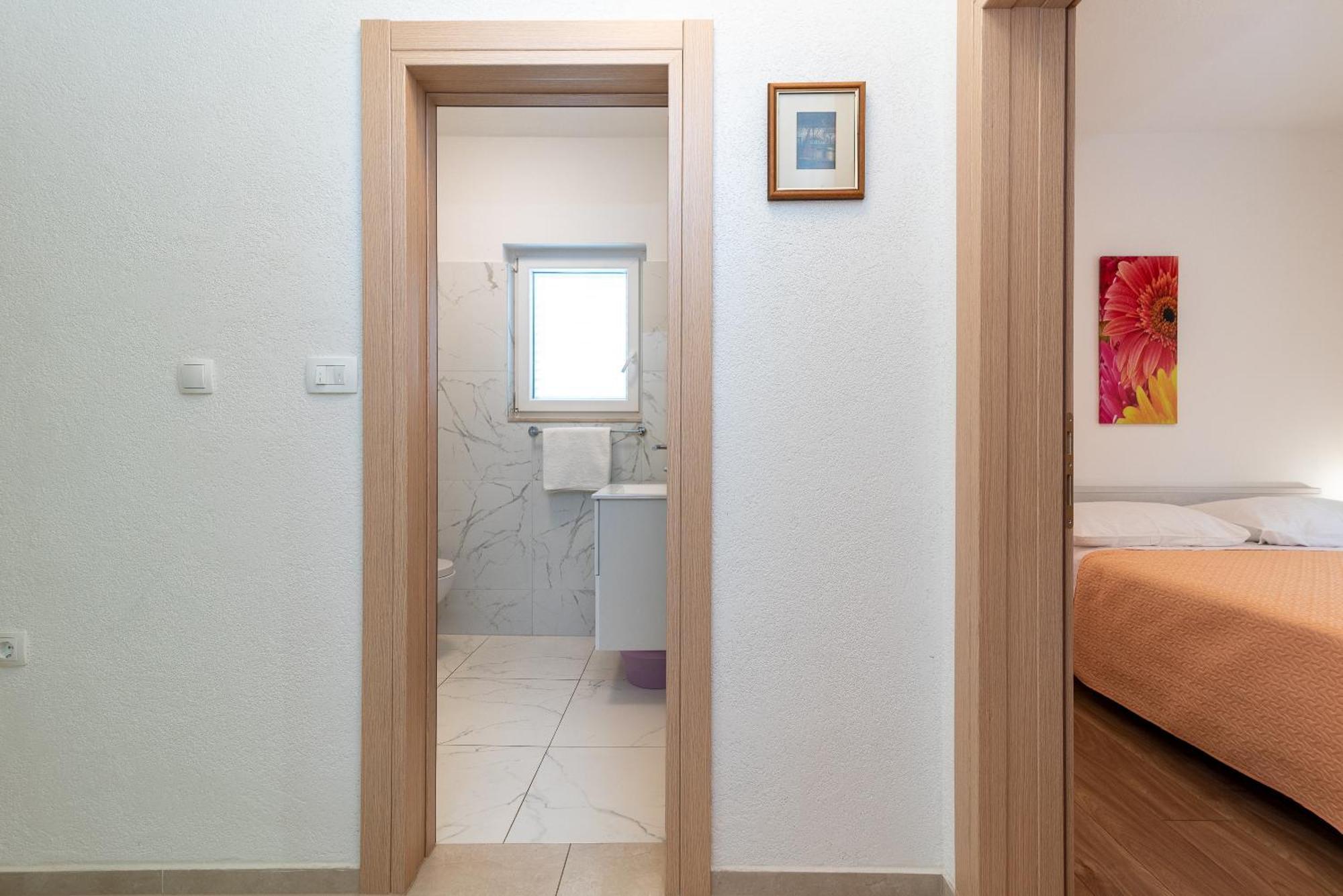 Apartments Brico - Heated Pool Trogir Buitenkant foto