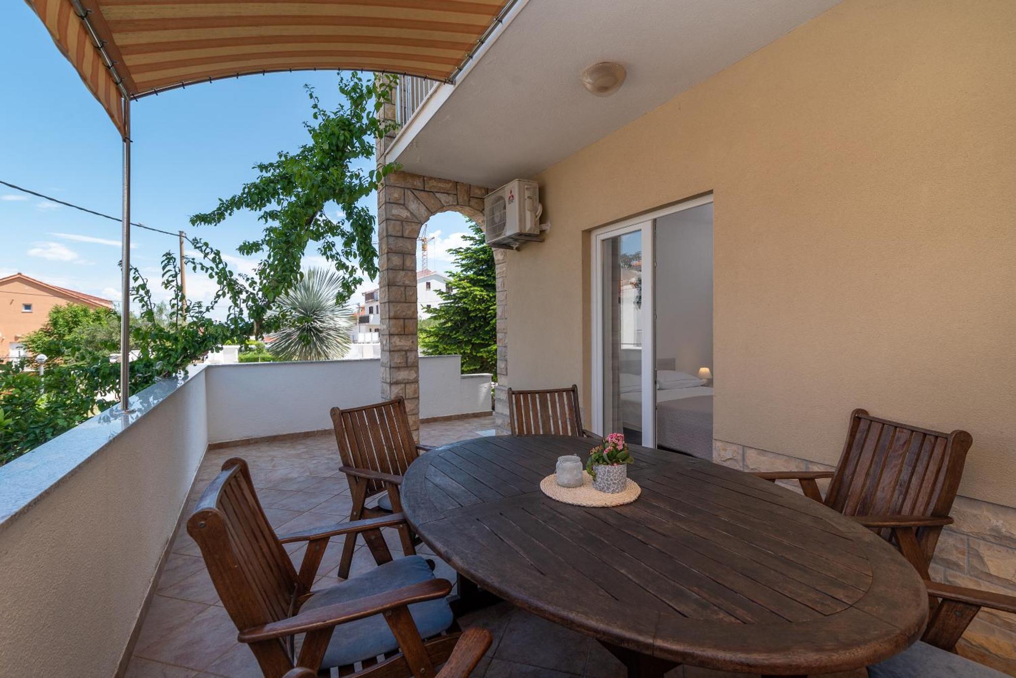 Apartments Brico - Heated Pool Trogir Buitenkant foto