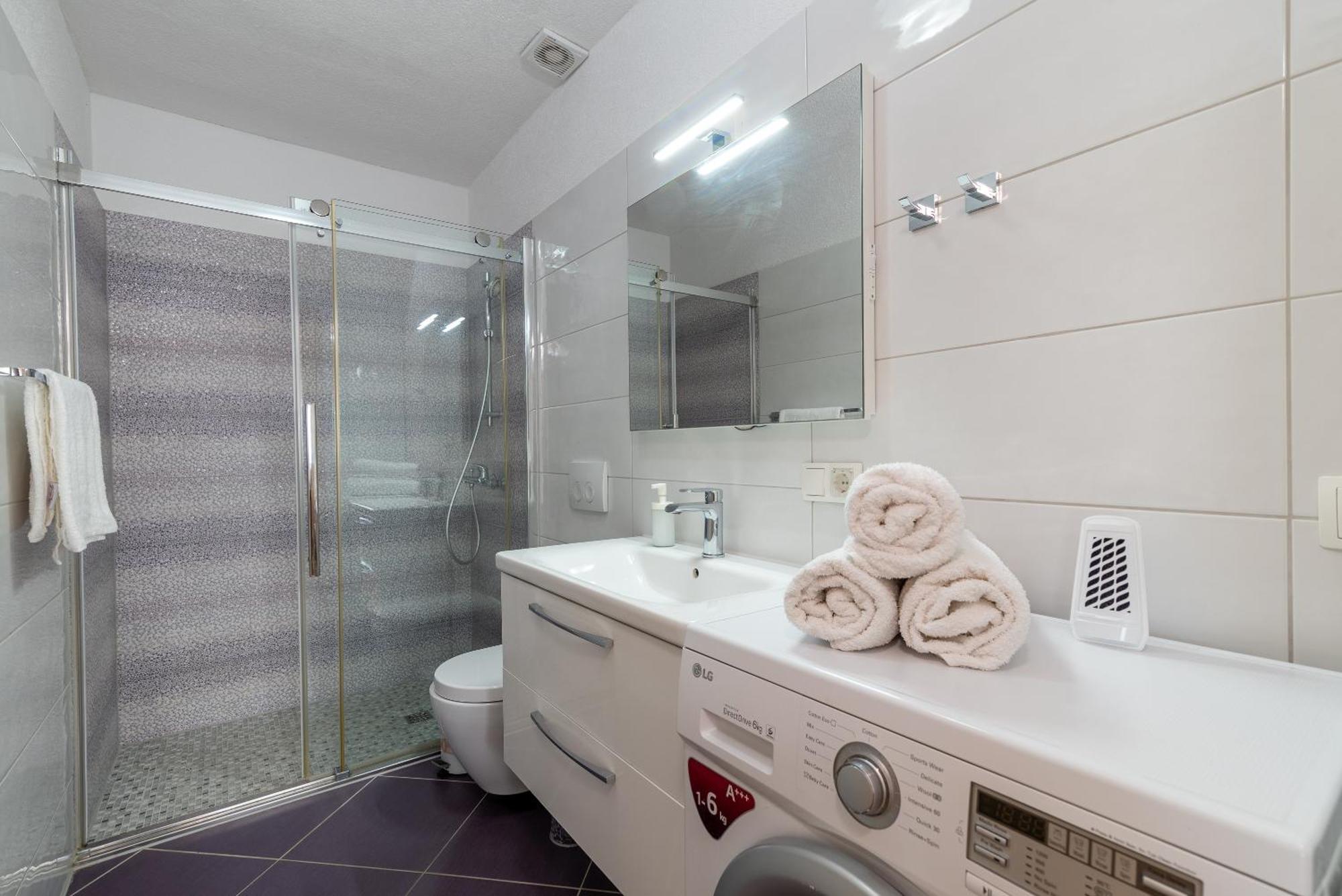Apartments Brico - Heated Pool Trogir Buitenkant foto