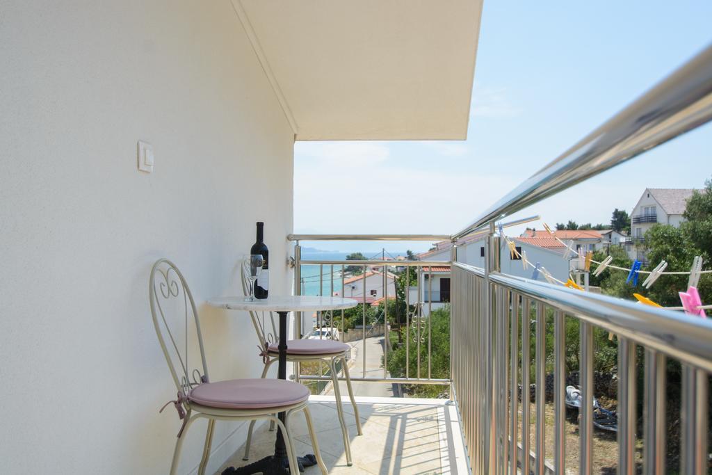 Apartments Brico - Heated Pool Trogir Buitenkant foto