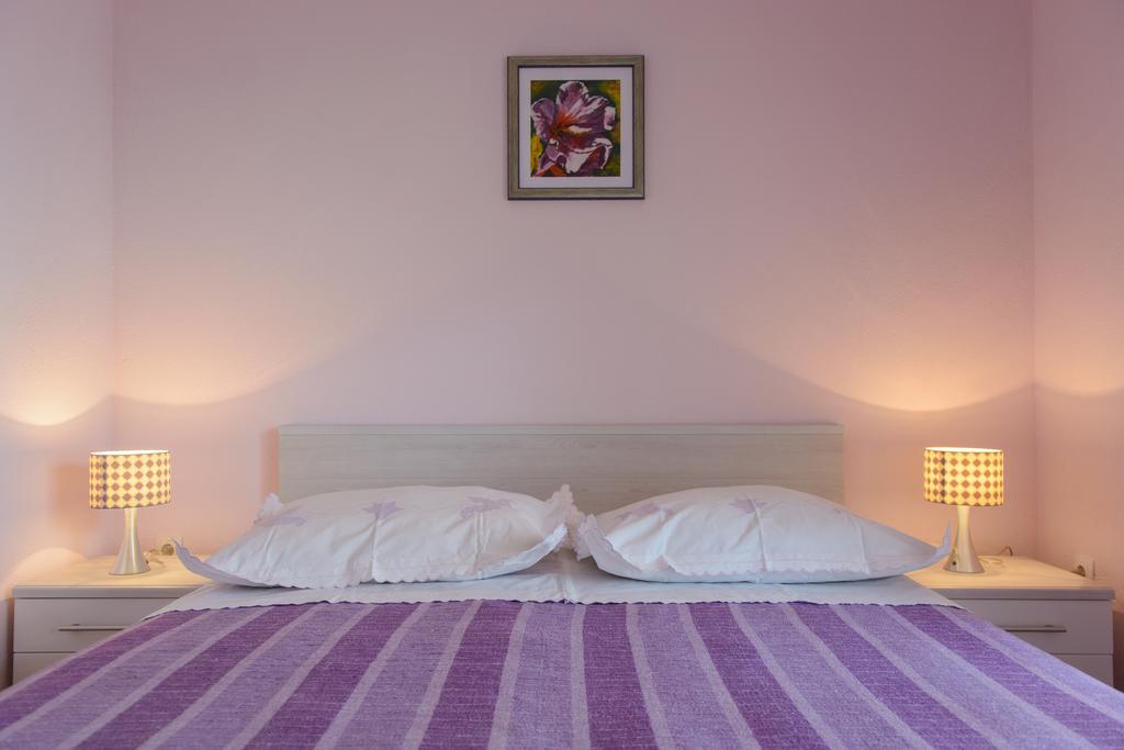 Apartments Brico - Heated Pool Trogir Buitenkant foto